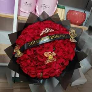 Maxi ramo  amor Mio de 100 rosas