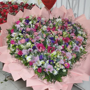 Mega corazón de flores mixtas