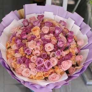 Maxi ramo tipo buchón de rosas